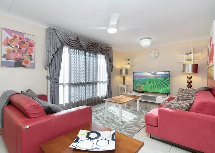 Vibrant, Lovely 3Br Family Home